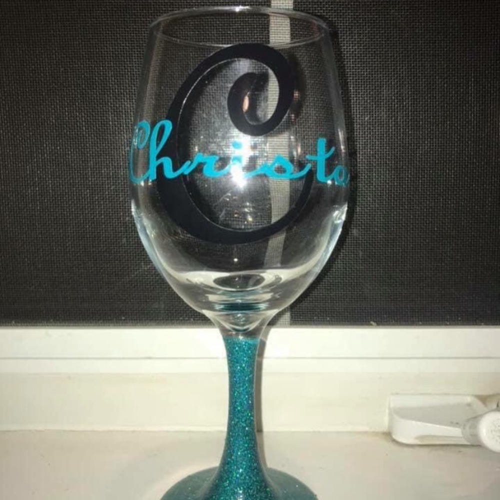 Wine glasses/ beer mugs